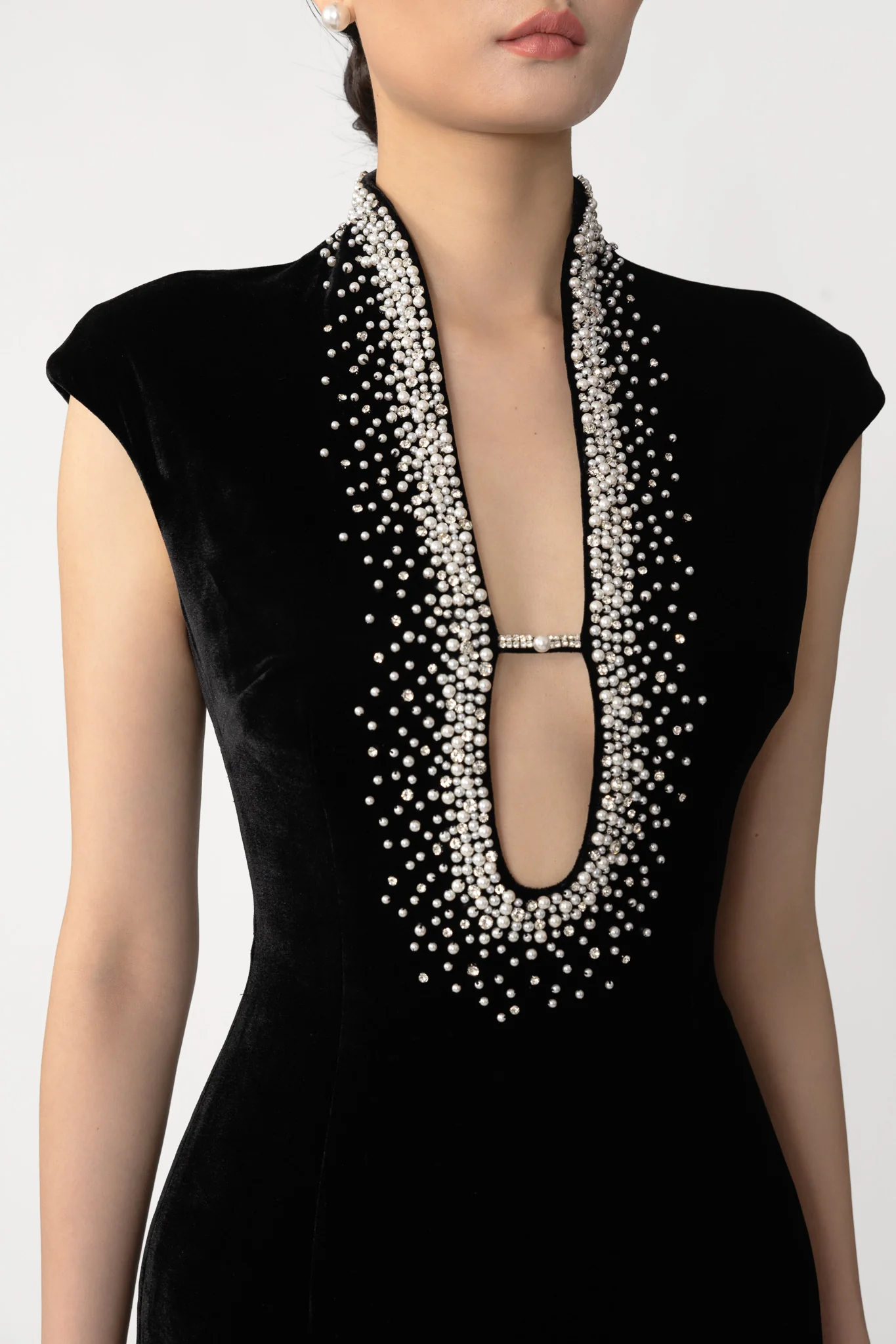 Lenora Velvet Gown - Image 3