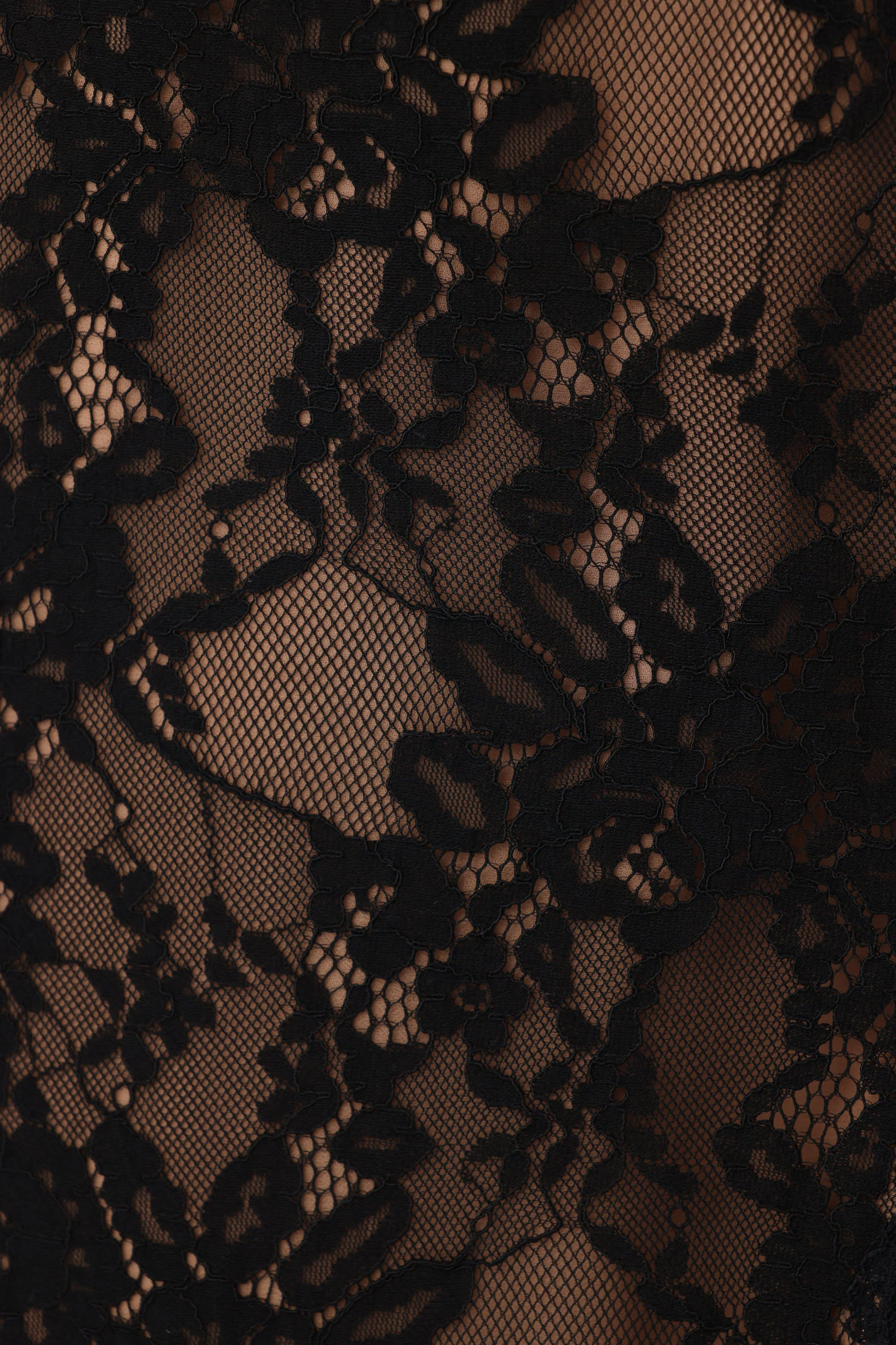 Moira Lace Maxi Dress - Image 6